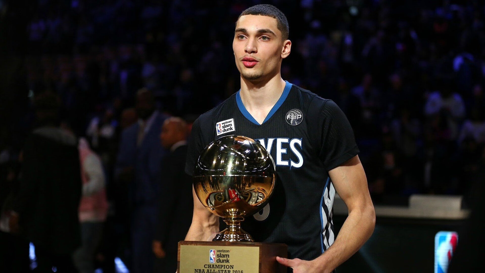 绿军铁幕终结悬念,浓眉跨域接管,当NBA的统治力与意甲的焦点相遇